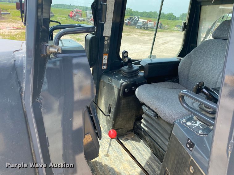 image for item DM4113 2015 John Deere 700KXLT  dozer