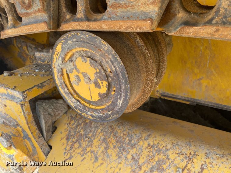 image for item DM4113 2015 John Deere 700KXLT  dozer