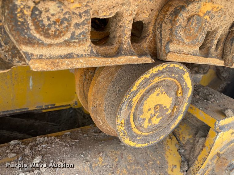 image for item DM4113 2015 John Deere 700KXLT  dozer