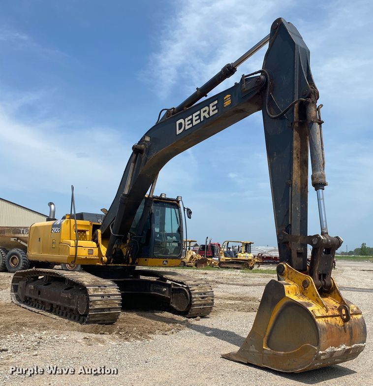 image for item DM4114 2011 John Deere 290G LC  excavator