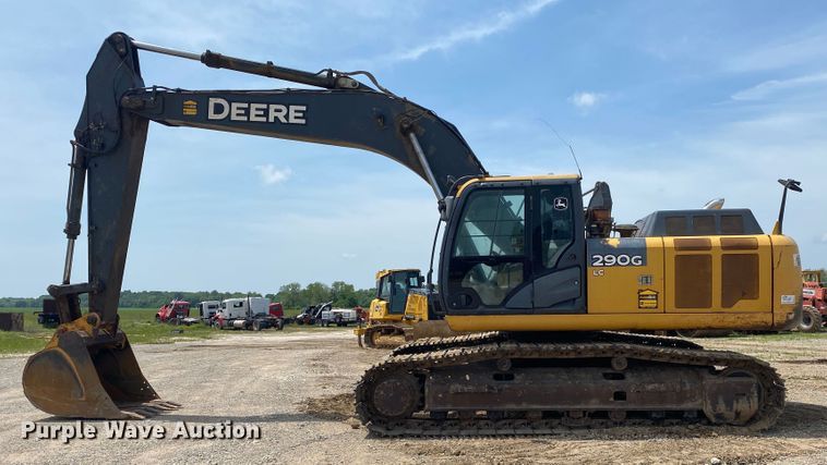 image for item DM4114 2011 John Deere 290G LC  excavator