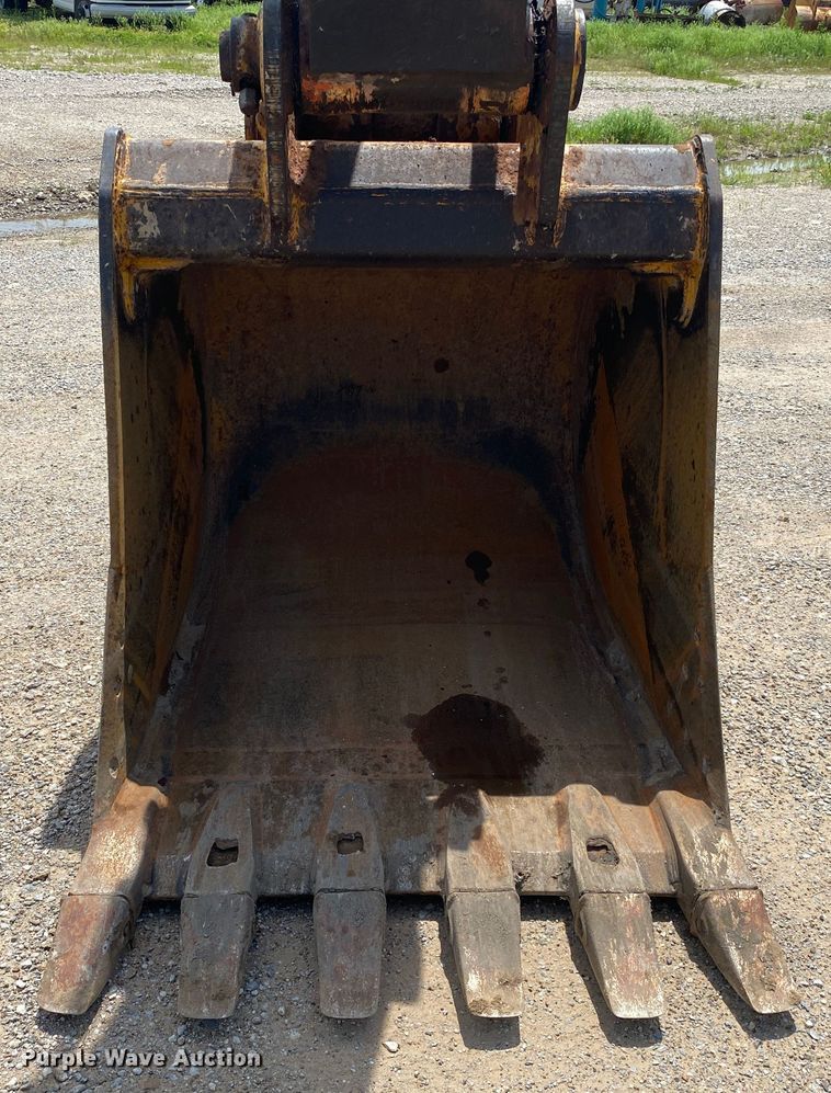 image for item DM4114 2011 John Deere 290G LC  excavator