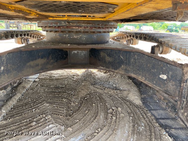 image for item DM4114 2011 John Deere 290G LC  excavator