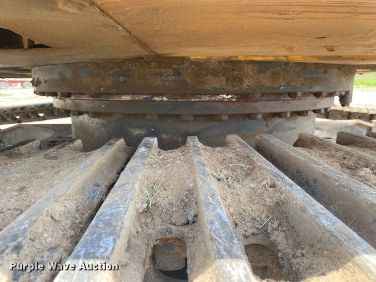 image for item DM4114 2011 John Deere 290G LC  excavator