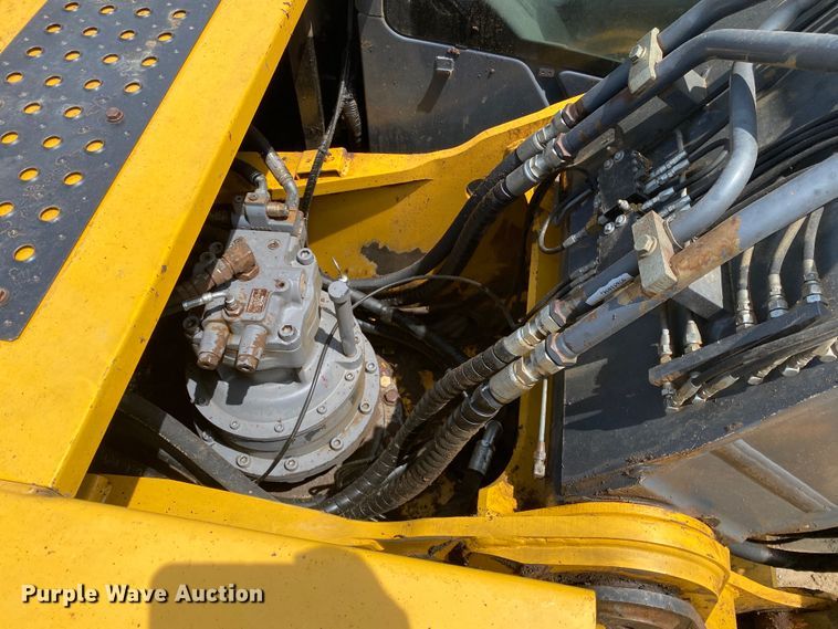 image for item DM4114 2011 John Deere 290G LC  excavator