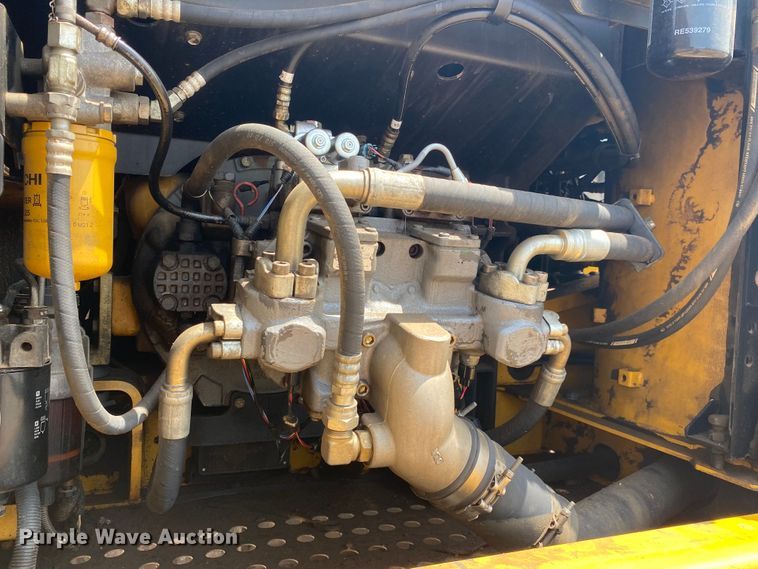 image for item DM4114 2011 John Deere 290G LC  excavator