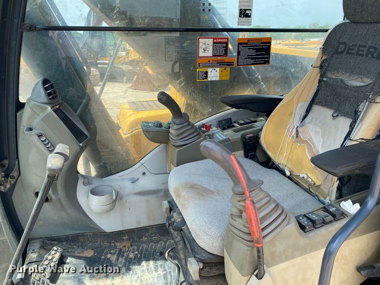 image for item DM4114 2011 John Deere 290G LC  excavator