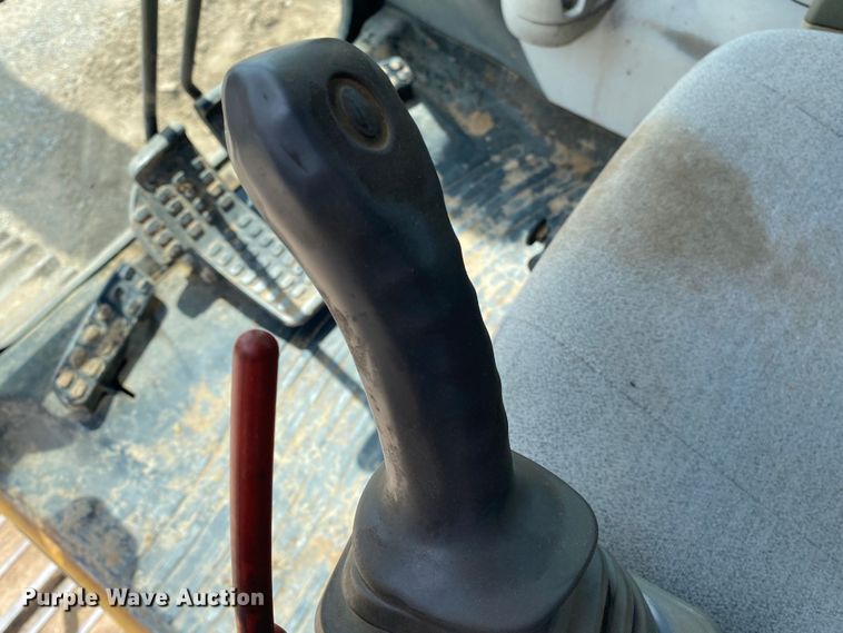 image for item DM4114 2011 John Deere 290G LC  excavator