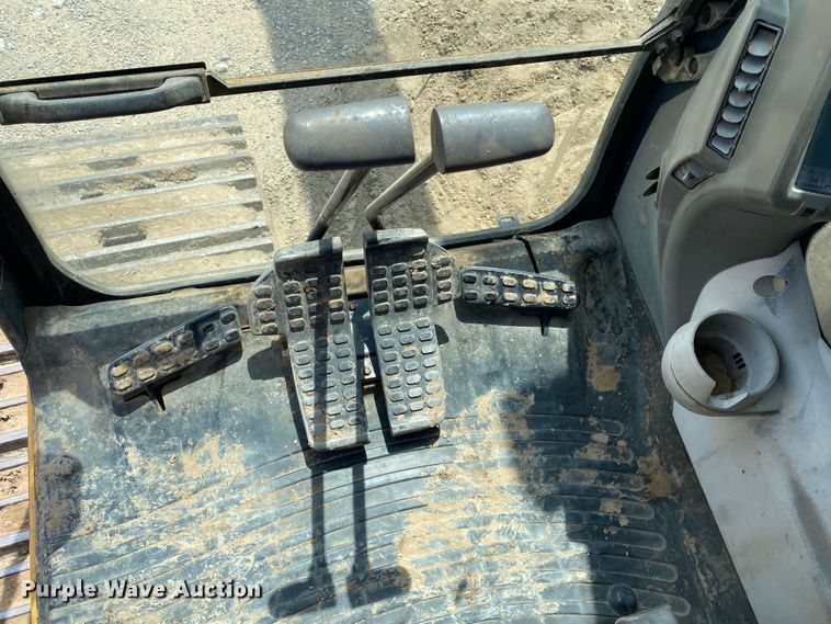 image for item DM4114 2011 John Deere 290G LC  excavator