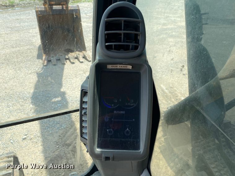 image for item DM4114 2011 John Deere 290G LC  excavator