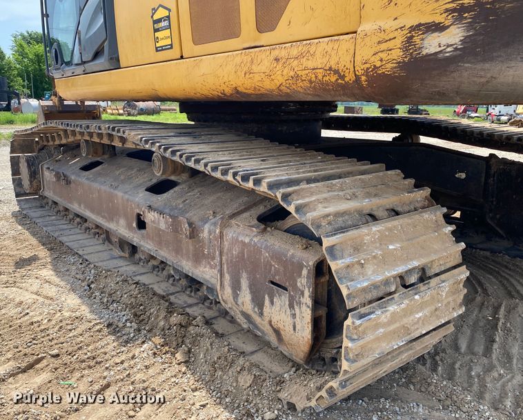 image for item DM4114 2011 John Deere 290G LC  excavator