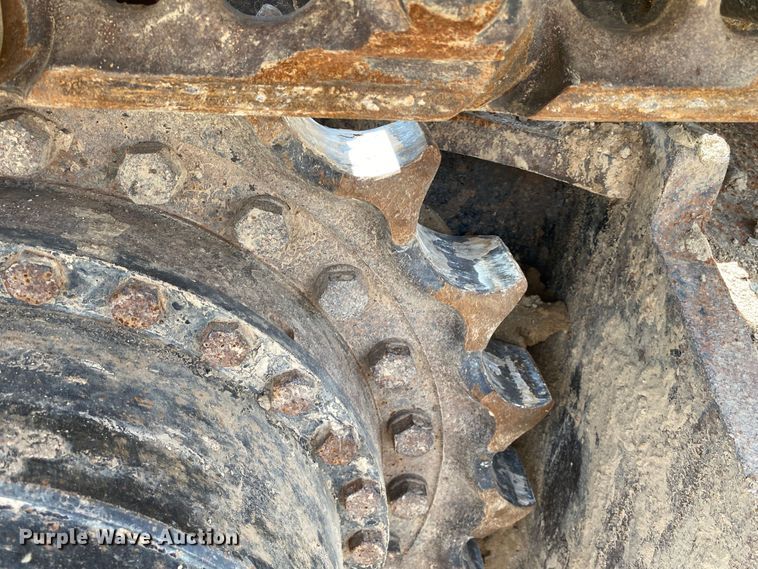 image for item DM4114 2011 John Deere 290G LC  excavator