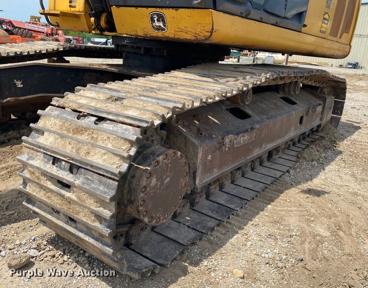 image for item DM4114 2011 John Deere 290G LC  excavator