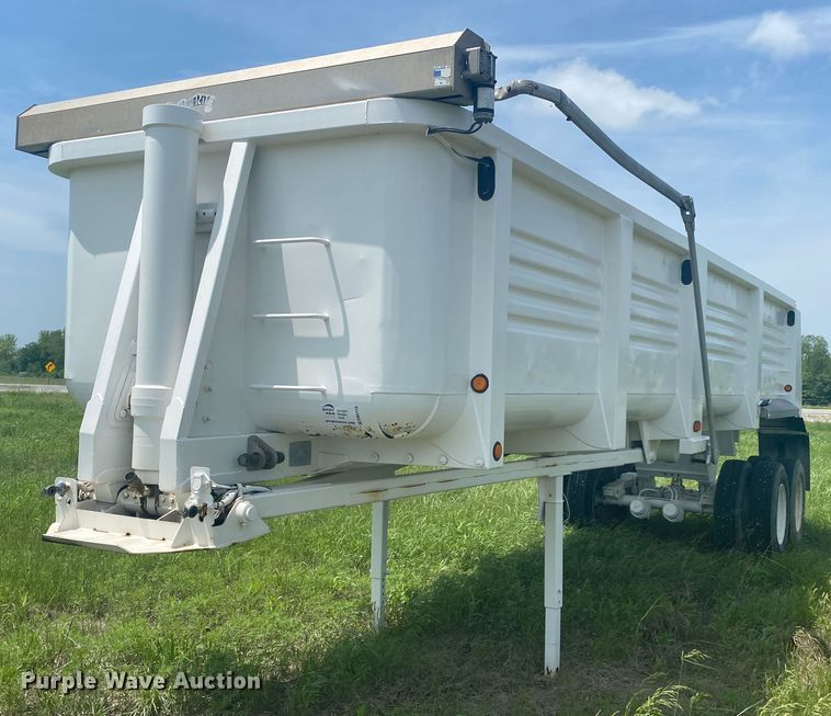 image for item DM4115 2004 Clement HL3034  end dump trailer