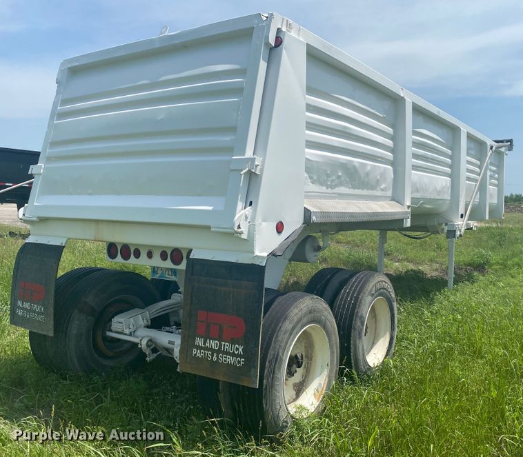 image for item DM4115 2004 Clement HL3034  end dump trailer