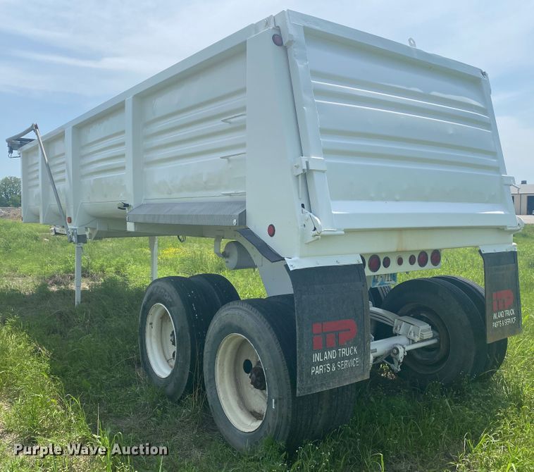 image for item DM4115 2004 Clement HL3034  end dump trailer