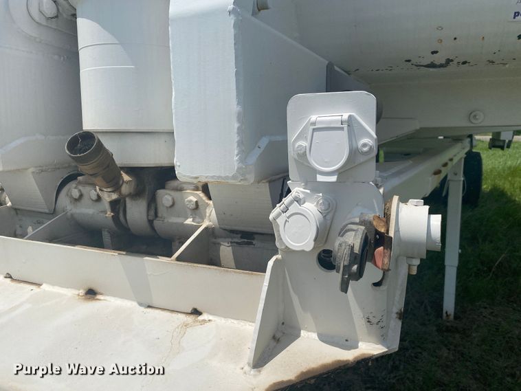 image for item DM4115 2004 Clement HL3034  end dump trailer