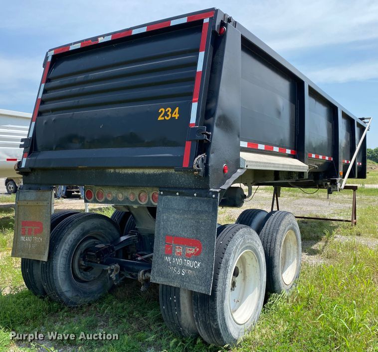 image for item DM4116 2004 Clement  end dump trailer