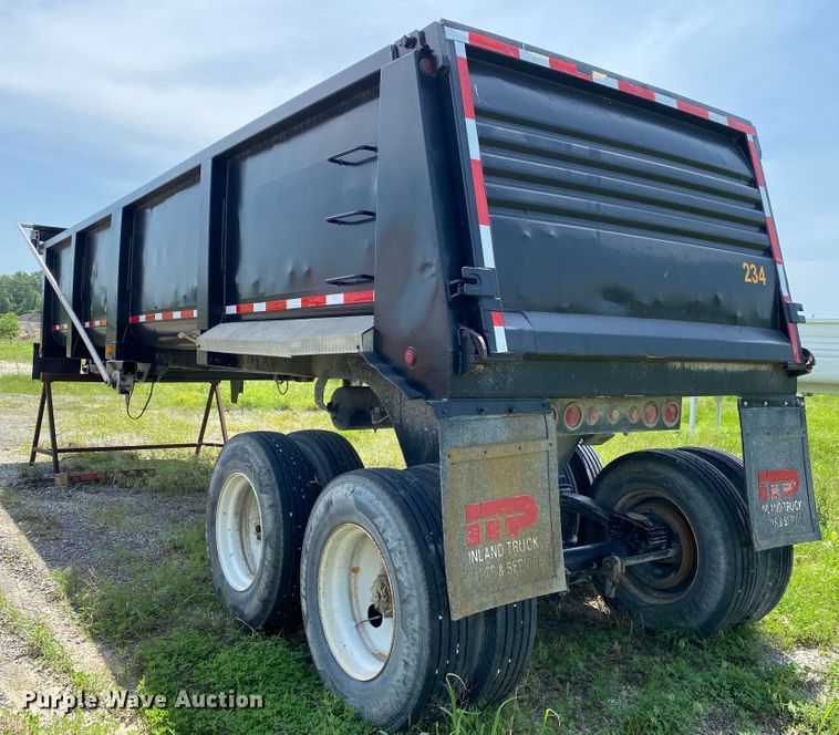 image for item DM4116 2004 Clement  end dump trailer