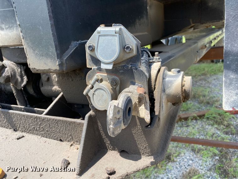 image for item DM4116 2004 Clement  end dump trailer