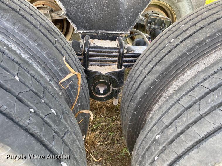 image for item DM4116 2004 Clement  end dump trailer