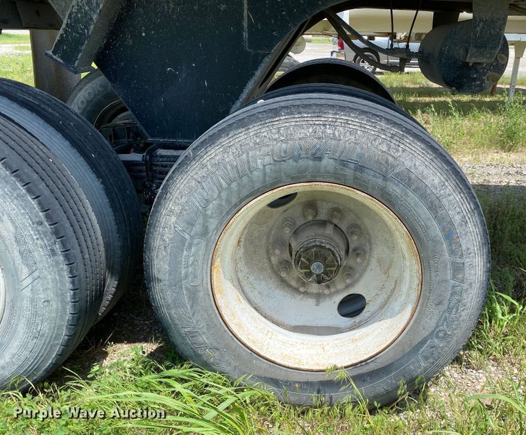 image for item DM4116 2004 Clement  end dump trailer