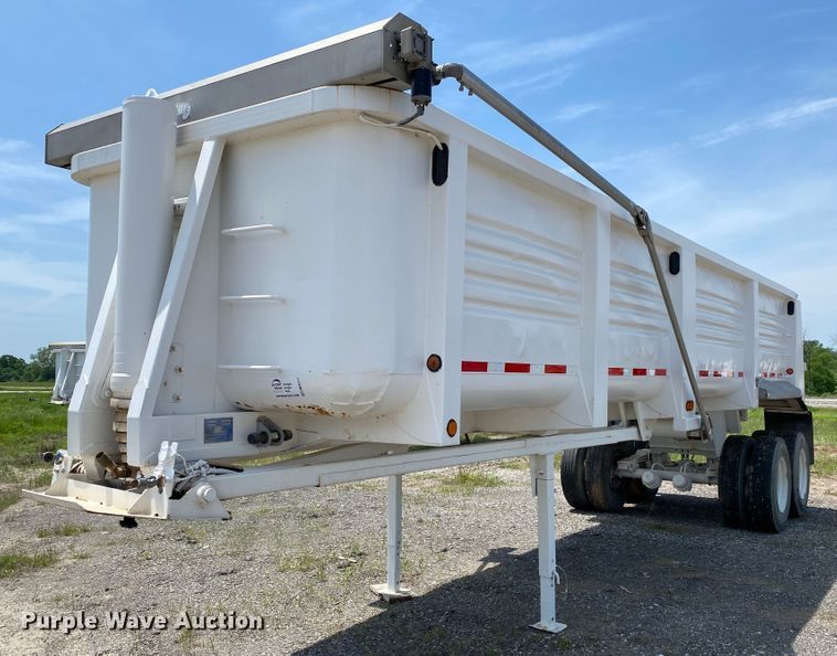 image for item DM4117 2004 Clement HL3034  end dump trailer