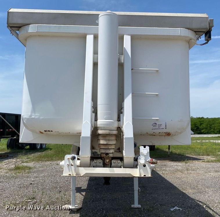 image for item DM4117 2004 Clement HL3034  end dump trailer