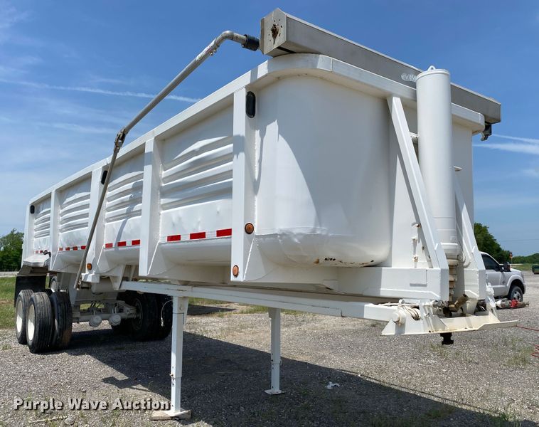 image for item DM4117 2004 Clement HL3034  end dump trailer