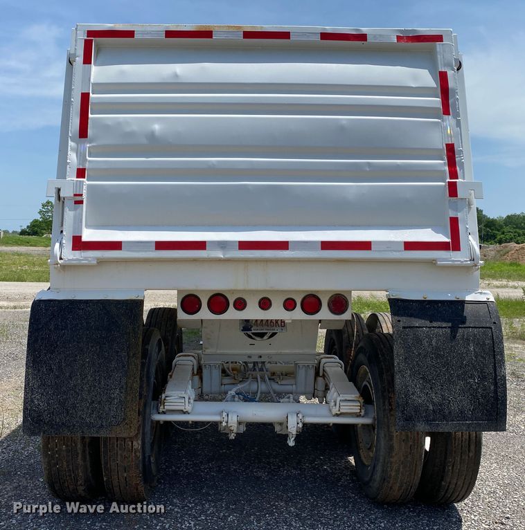 image for item DM4117 2004 Clement HL3034  end dump trailer