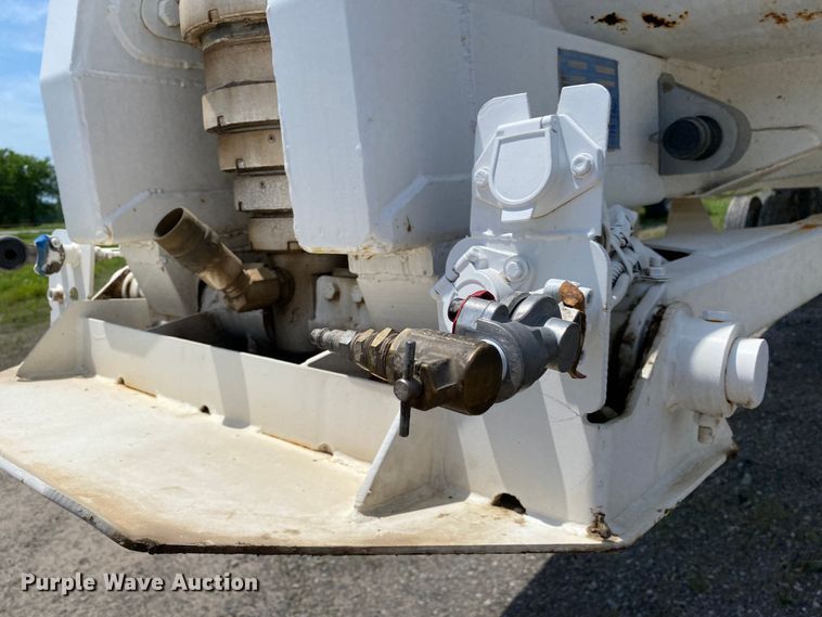 image for item DM4117 2004 Clement HL3034  end dump trailer