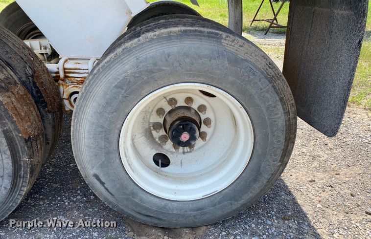 image for item DM4117 2004 Clement HL3034  end dump trailer