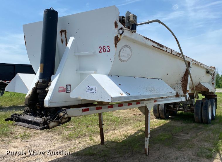 image for item DM4118 2006 Construction Trailer Specialists HRD-32  end dump trailer