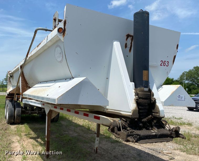image for item DM4118 2006 Construction Trailer Specialists HRD-32  end dump trailer