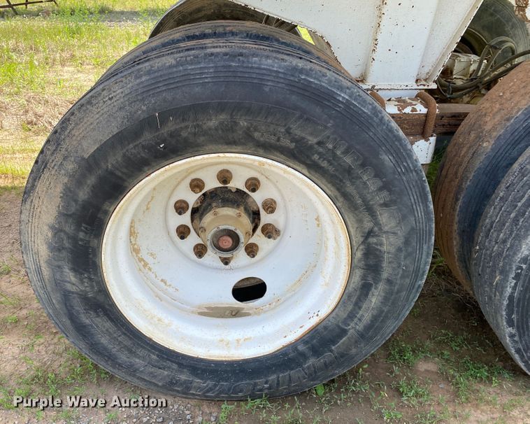 image for item DM4118 2006 Construction Trailer Specialists HRD-32  end dump trailer