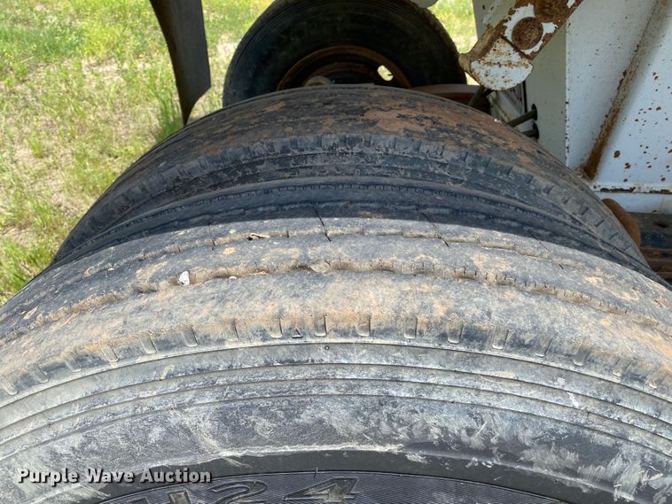 image for item DM4118 2006 Construction Trailer Specialists HRD-32  end dump trailer