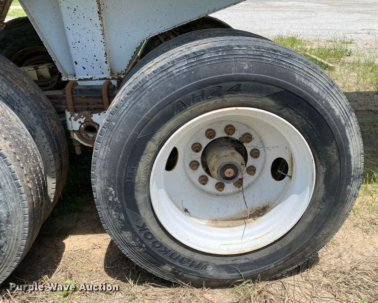 image for item DM4118 2006 Construction Trailer Specialists HRD-32  end dump trailer