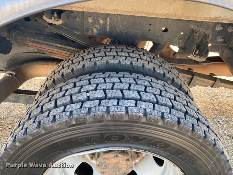 image for item DM4129 2015 Dodge Ram 5500HD  bucket truck