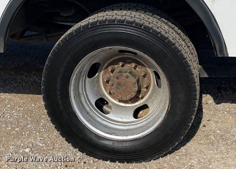 image for item DM4129 2015 Dodge Ram 5500HD  bucket truck