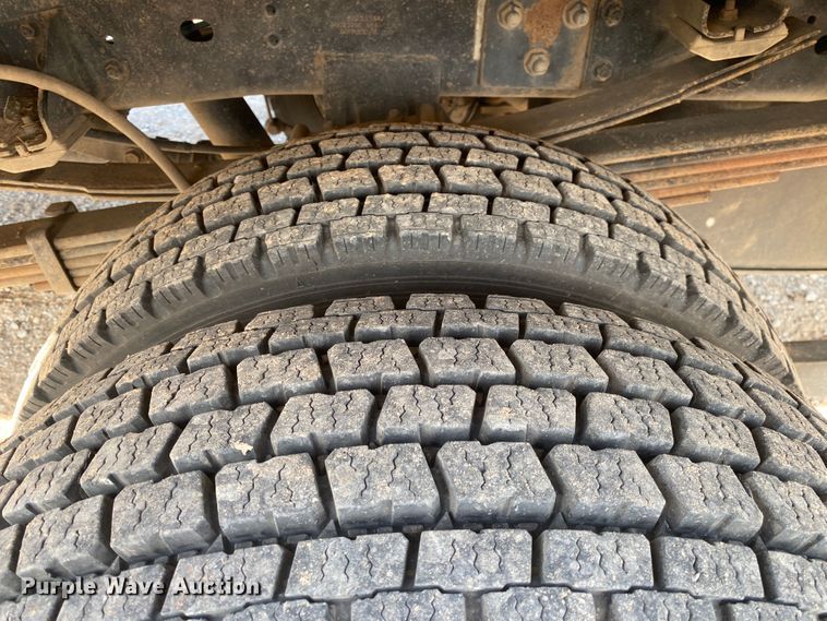 image for item DM4129 2015 Dodge Ram 5500HD  bucket truck