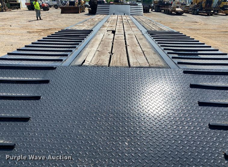 image for item DM4130 2005 Viking VFD46R16F35T  drop deck equipment trailer