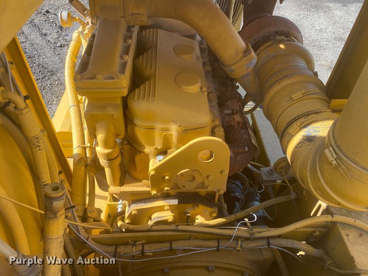 image for item DM4134 1992 Caterpillar RR-250  soil stabilizer