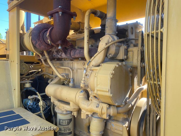 image for item DM4134 1992 Caterpillar RR-250  soil stabilizer