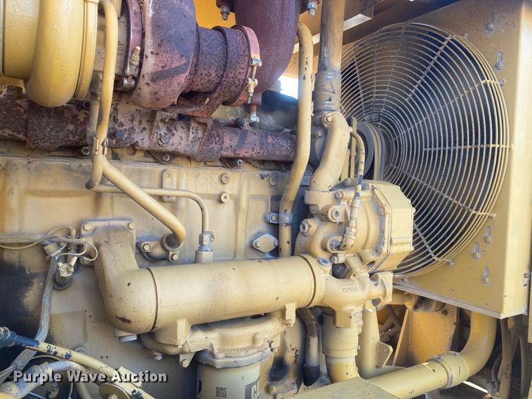 image for item DM4134 1992 Caterpillar RR-250  soil stabilizer