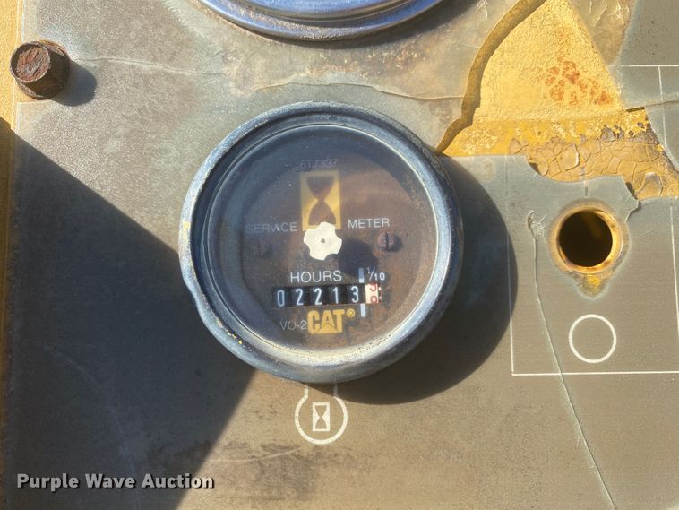 image for item DM4134 1992 Caterpillar RR-250  soil stabilizer