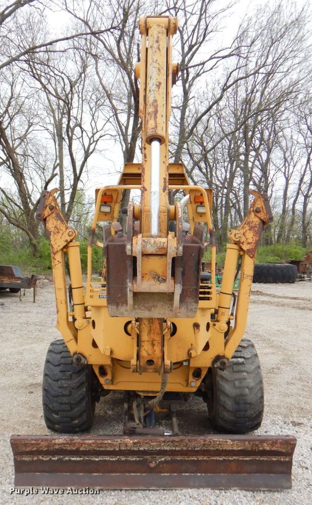 image for item DM6156 1999 Vermeer V5750  trencher