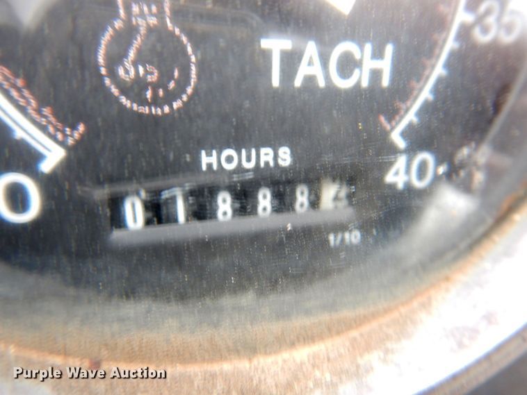 image for item DM6156 1999 Vermeer V5750  trencher