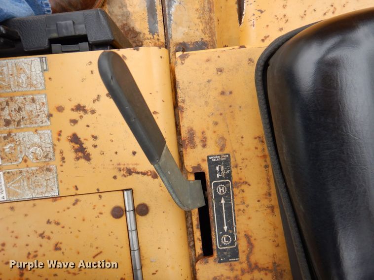 image for item DM6156 1999 Vermeer V5750  trencher