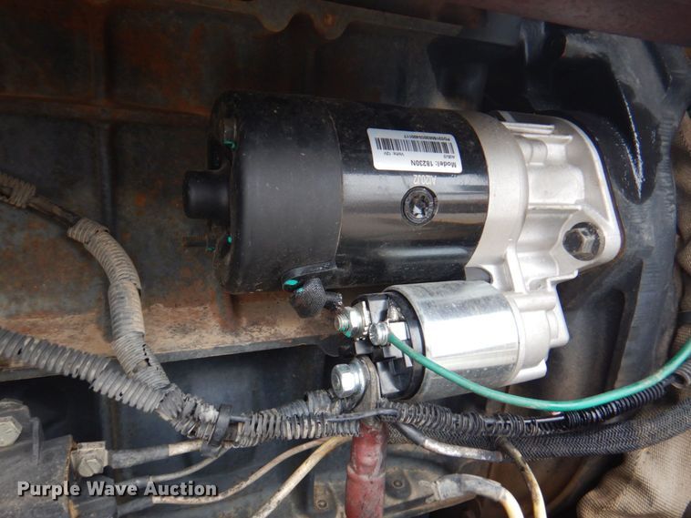 image for item DM6156 1999 Vermeer V5750  trencher