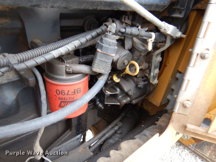 image for item DM6156 1999 Vermeer V5750  trencher